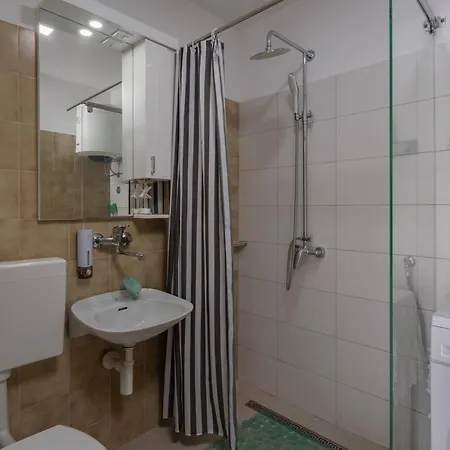 Pool Sweet Oasis Omis - Happy Апартаменты