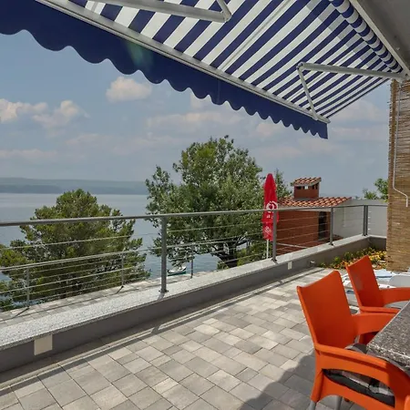 Pool Sweet Oasis Omis - Happy Апартаменты Локва-Рогозница