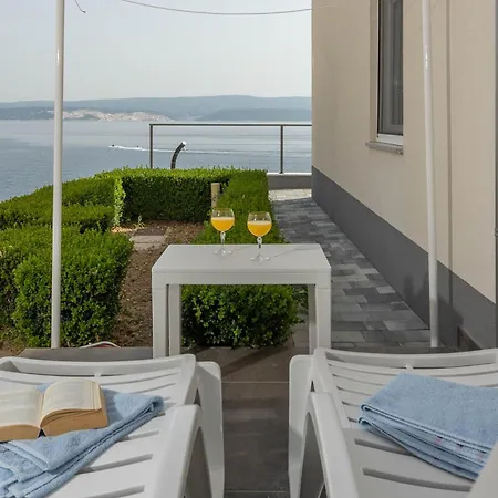 Pool Sweet Oasis Omis - Happy